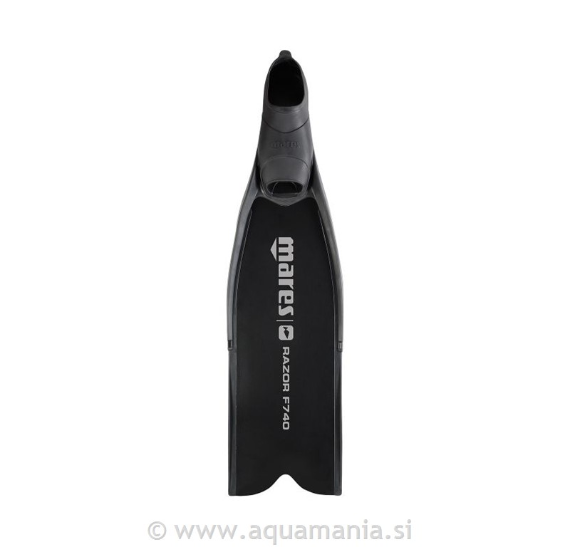 RAZOR F740